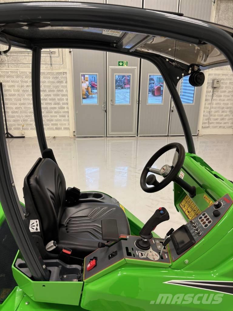 Avant 528 Chargeuse multifonction