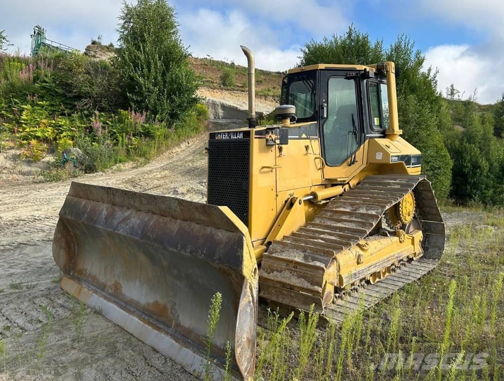 CAT D 5 M LGP Bouteurs sur chenilles