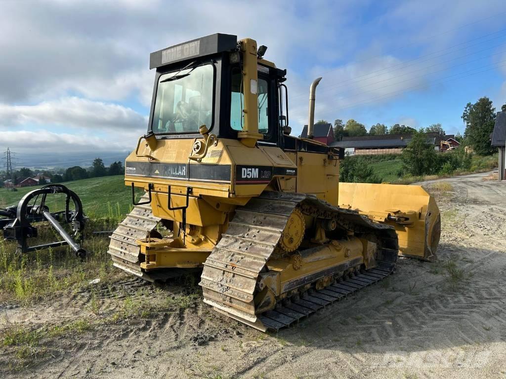 CAT D 5 M LGP Bouteurs sur chenilles