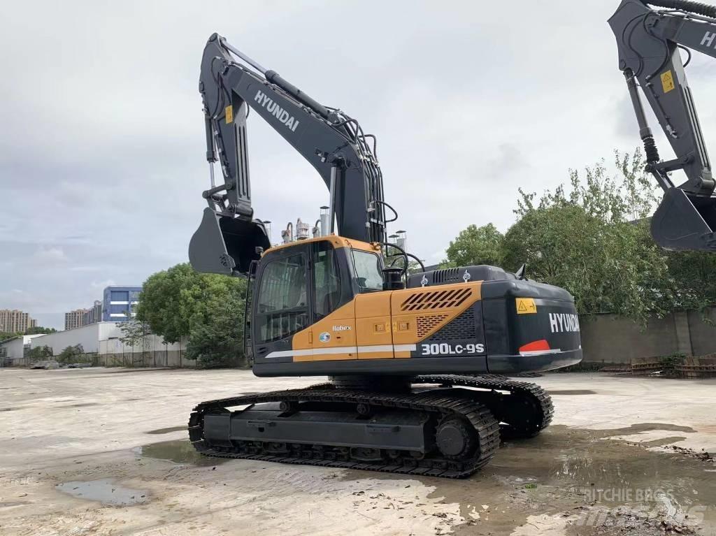 Hyundai R300LC-9S Mini pelle 7t-12t