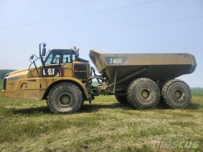 CAT 740 B Tombereau articulé