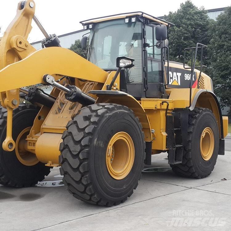CAT 966 K Chargeuse sur pneus