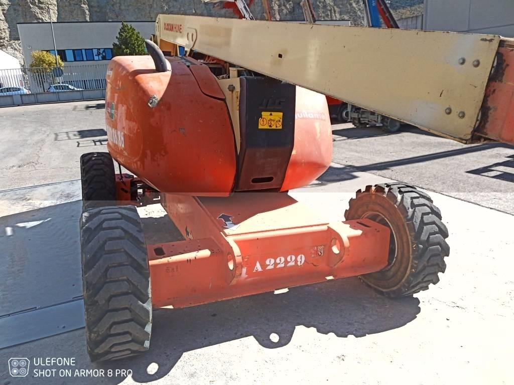 JLG 600 AJ Nacelles articulées