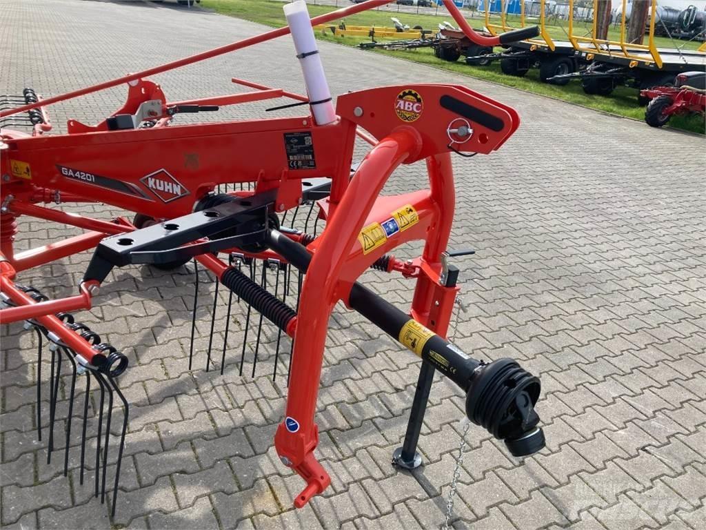 Kuhn GA 4201 Faucheuse andaineuse automotrice