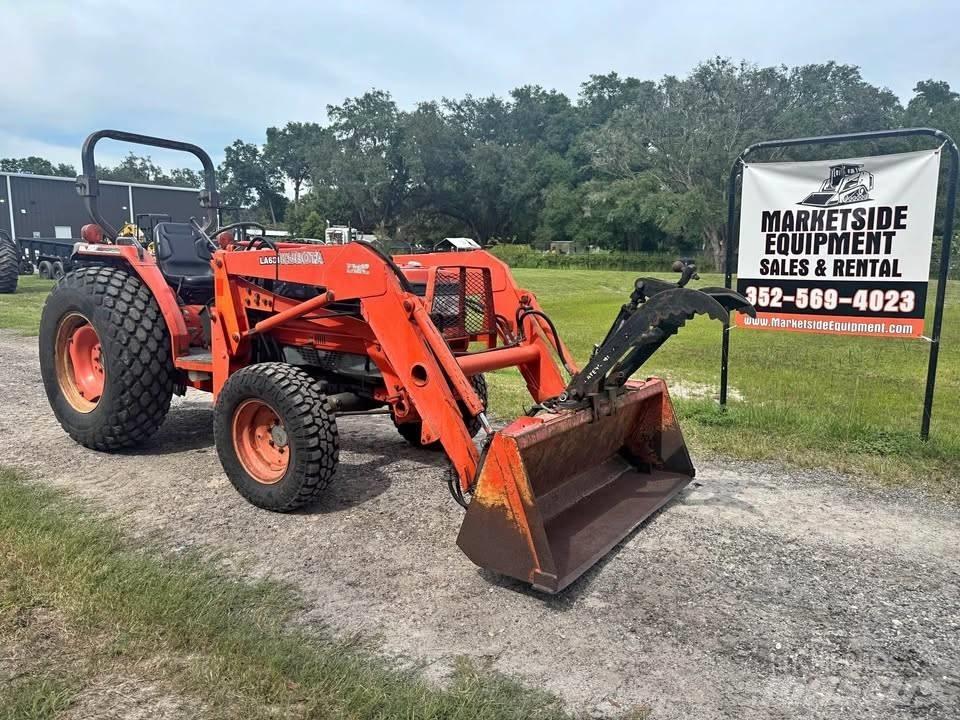 Kubota 3710 Tracteur