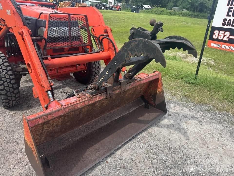 Kubota 3710 Tracteur