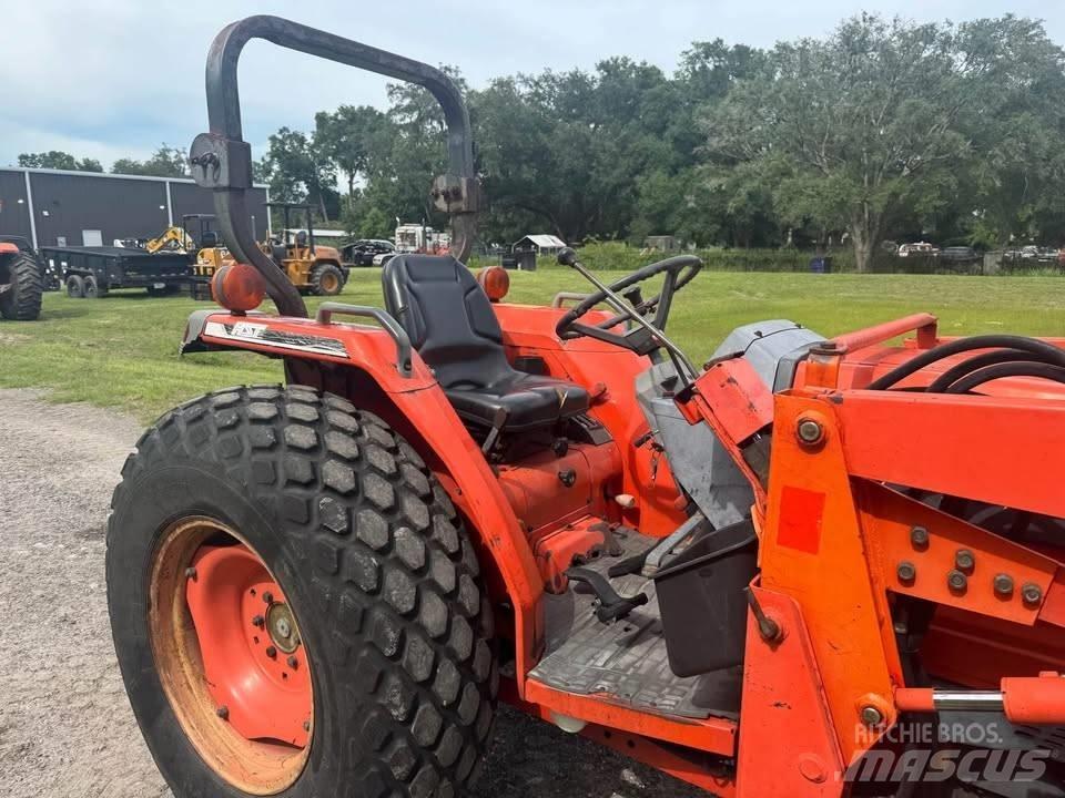 Kubota 3710 Tracteur