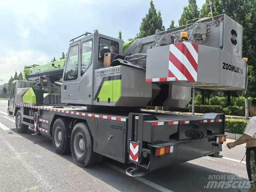 Zoomlion ZCT 251 V Palans, treuils et monte-charge