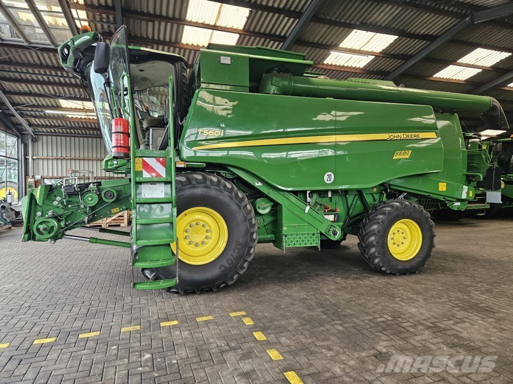 John Deere T560 i Moissonneuse batteuse