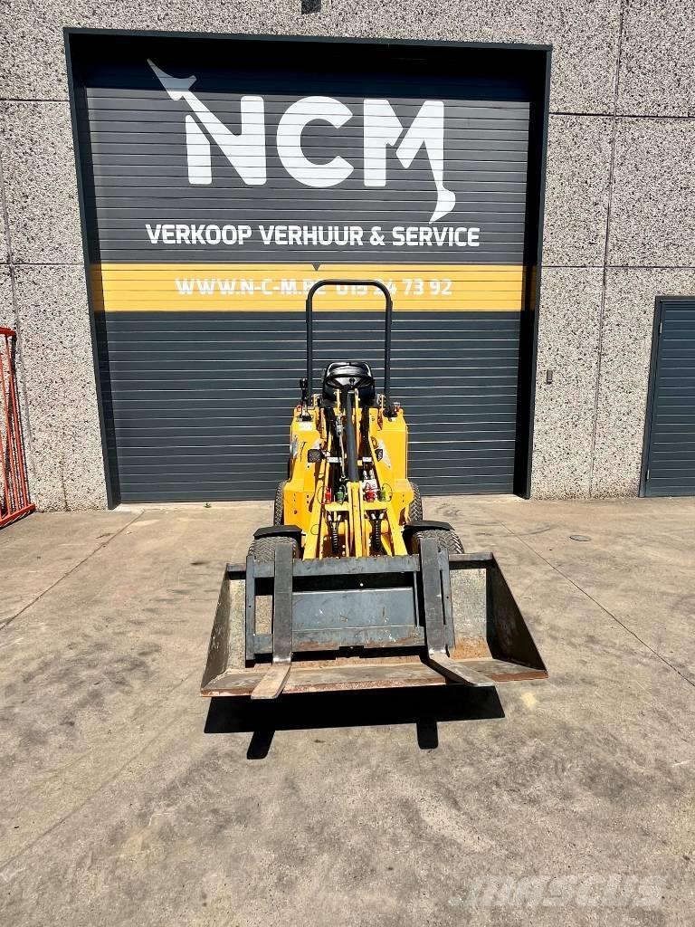 Knikmops KM 100 Chargeuse sur pneus