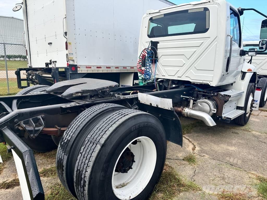 International MV607 Tracteur routier
