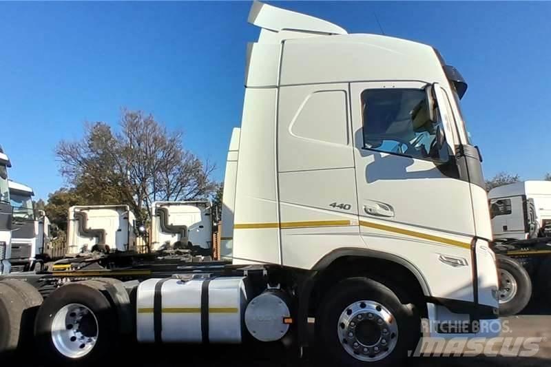 Volvo FH 440 Autre camion