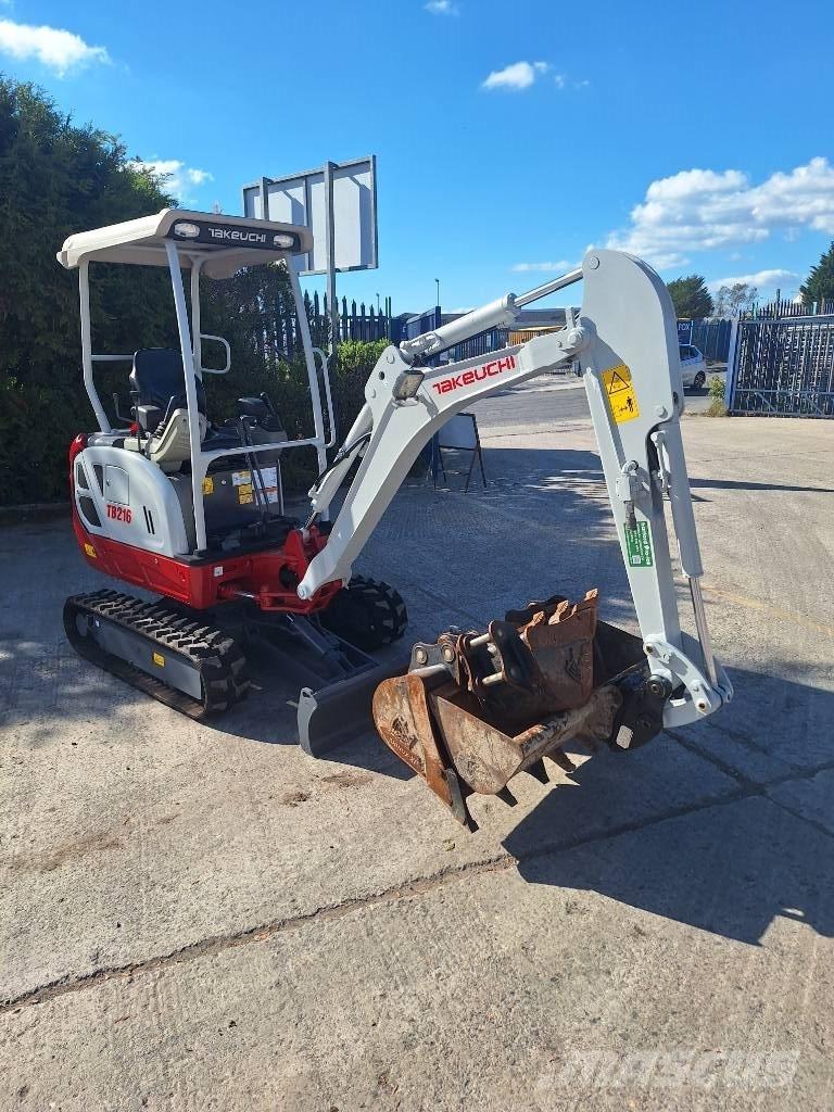 Takeuchi TB 216 Mini pelle < 7t