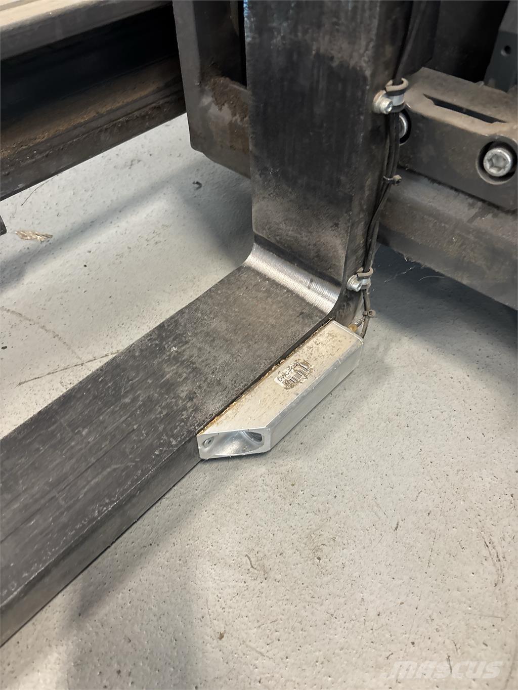 Atlet ULS140 Chariot à mât rétractable