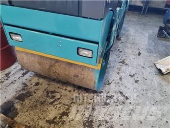 Bomag BW 100 AD-4 Rouleaux tandem