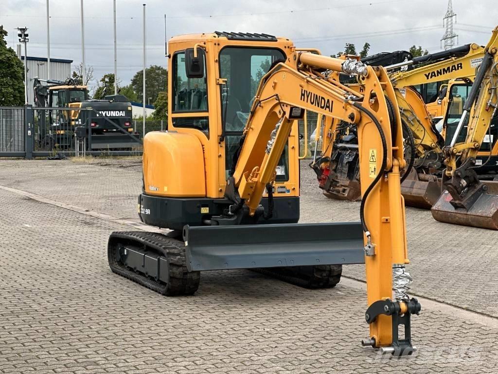 Hyundai R35Z 9A Mini pelle < 7t