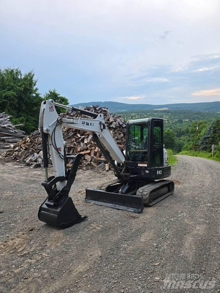 Bobcat E 42 Mini pelle < 7t