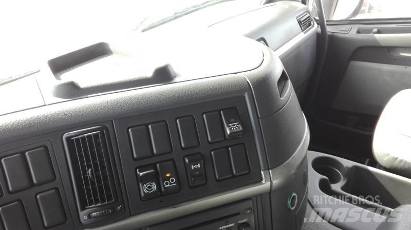 Volvo FM 12 340 8X2 Châssis cabine
