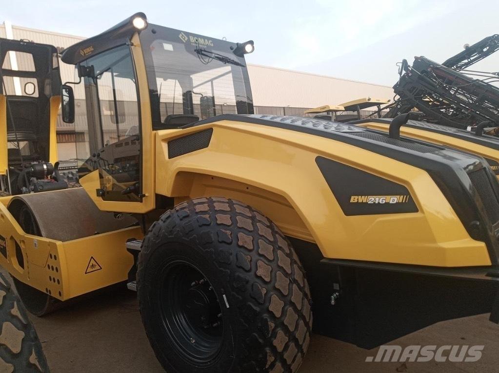 Bomag BW 216 D-5 SL Rouleaux monocylindre