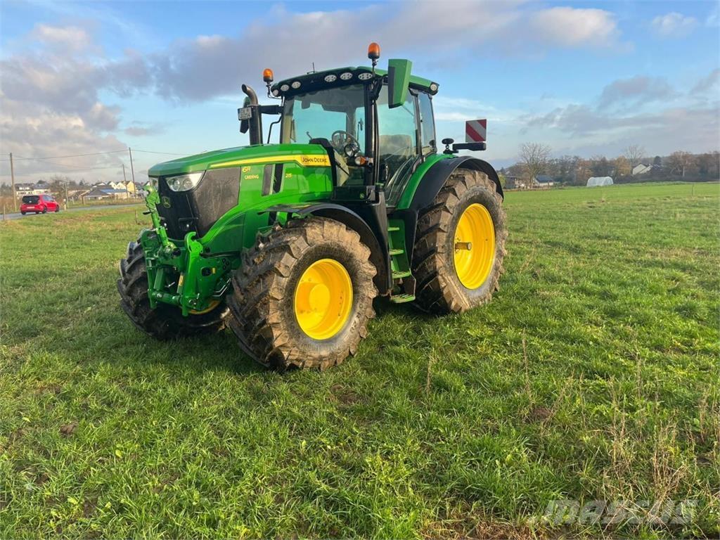 John Deere 6R215 Tracteur