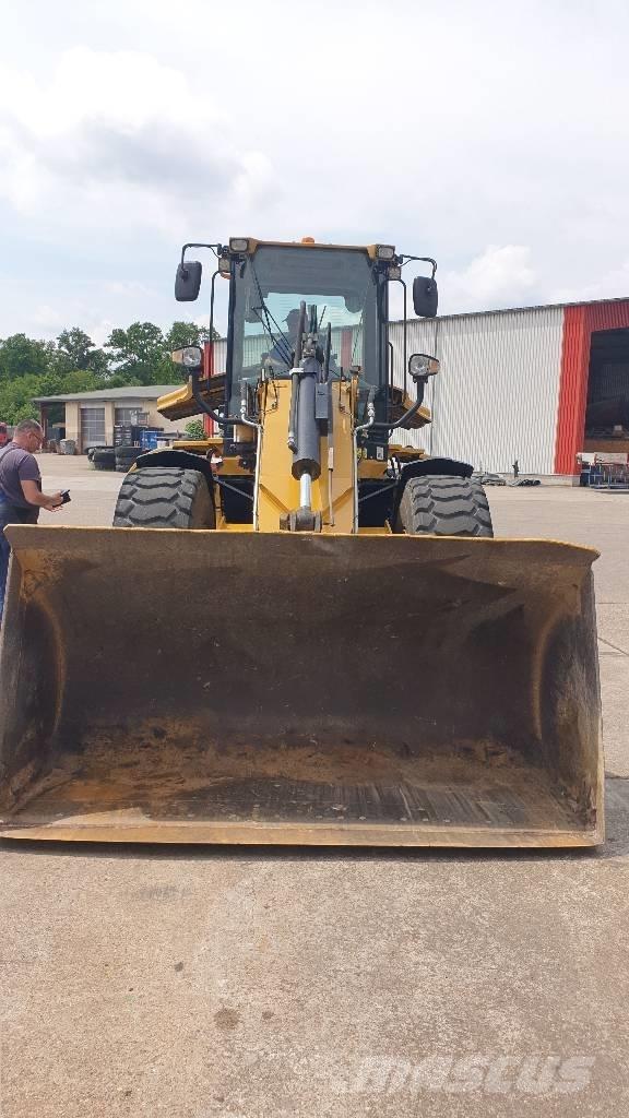 CAT 930 H Chargeuse sur pneus