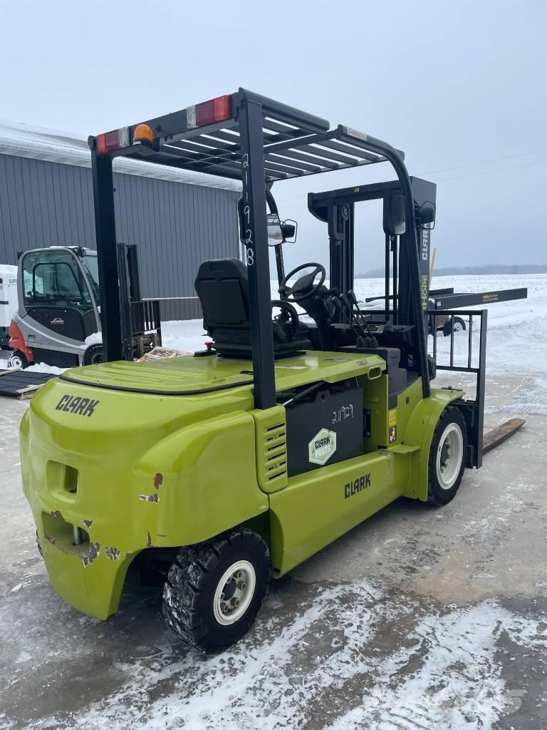 Clark GEX 50 Chariots élévateurs électriques
