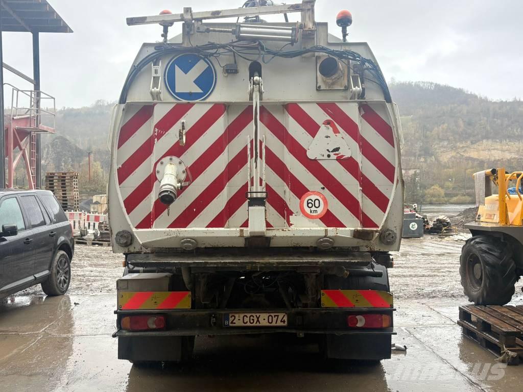 Renault 44CA6 Balayeuse / Autolaveuse