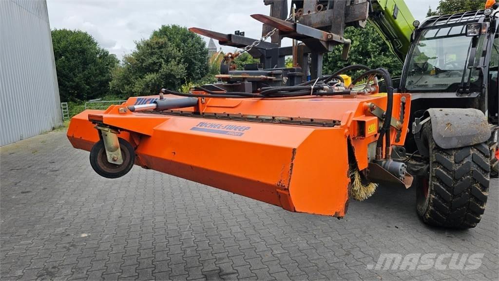 Tuchel Profi 230 Balayeuse / Autolaveuse