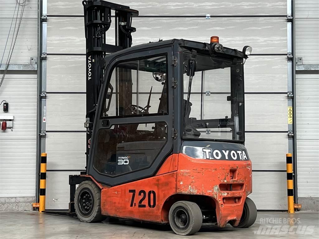 Toyota 8FBMT30 Chariots élévateurs électriques
