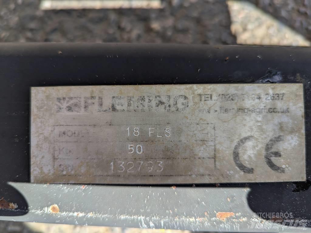 Fleming Bale Spike Autres équipements pour tracteur