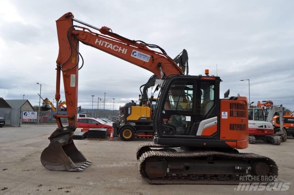 Hitachi ZX 135 US-7 Pelle sur chenilles