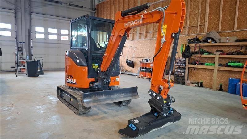 Hitachi ZX 26 U-6 Mini pelle < 7t