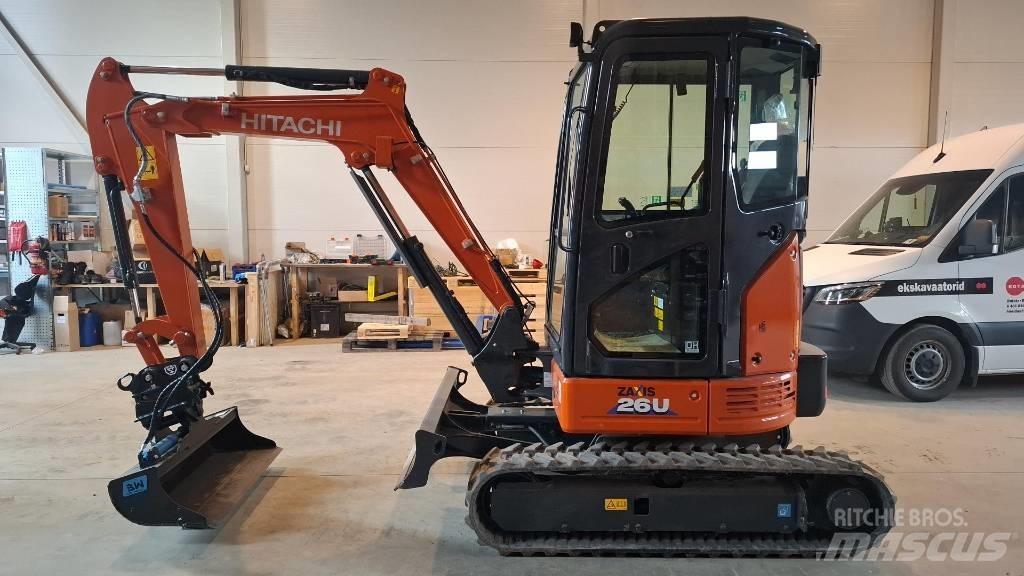 Hitachi ZX 26 U-6 Mini pelle < 7t