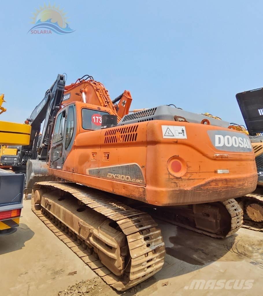 Doosan DX 300 LC Pelle sur chenilles
