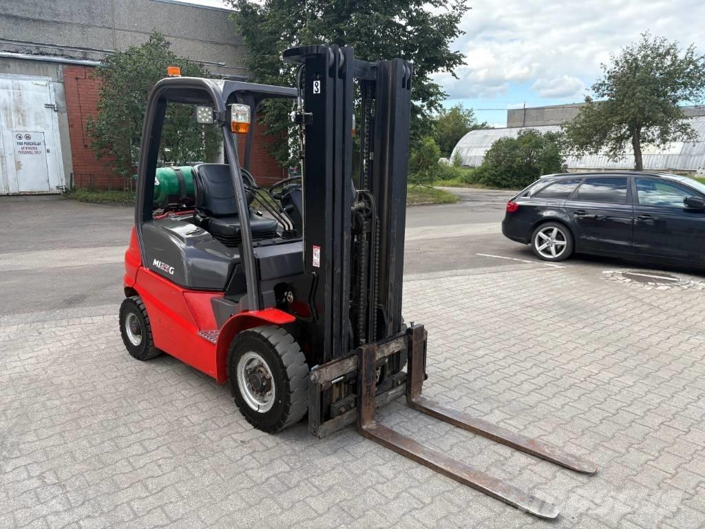 Manitou MI 25 G Chariots GPL