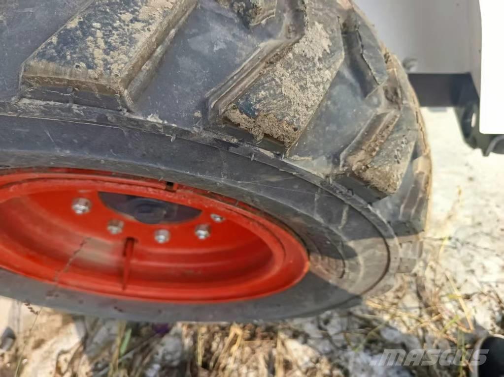 Bobcat S18 Chargeuse compacte