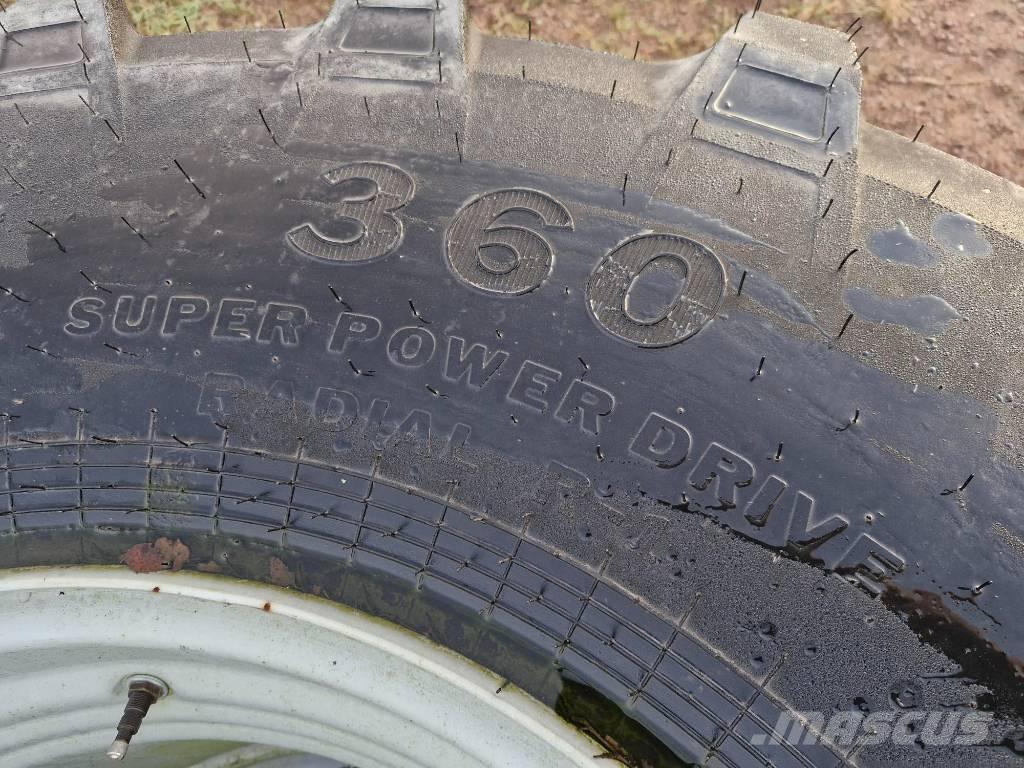 Alliance 800/65-R32 Pneus, roues et jantes