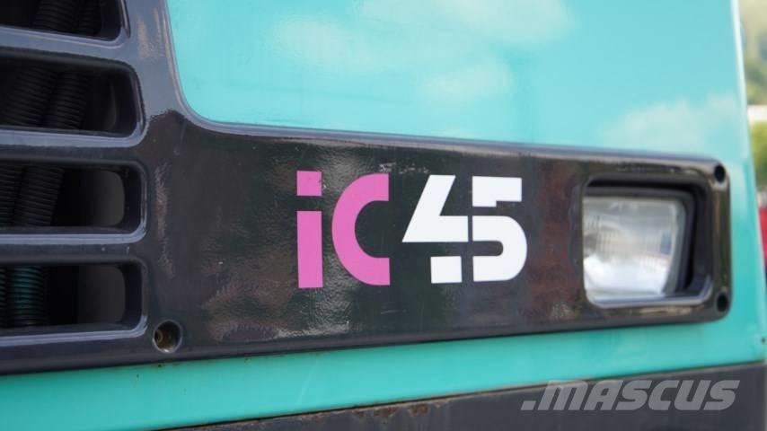 IHI IC 45-2 Tombereau sur chenilles