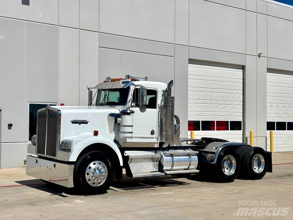 Kenworth W 900 Tracteur routier