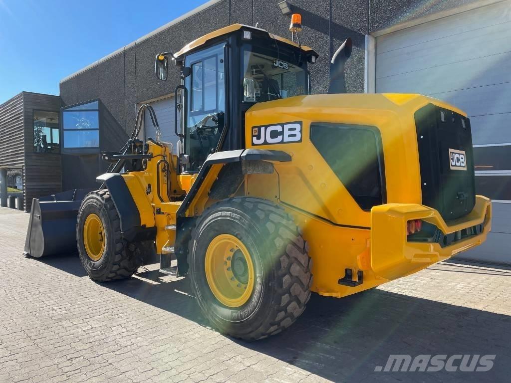 JCB 427 Chargeuse sur pneus