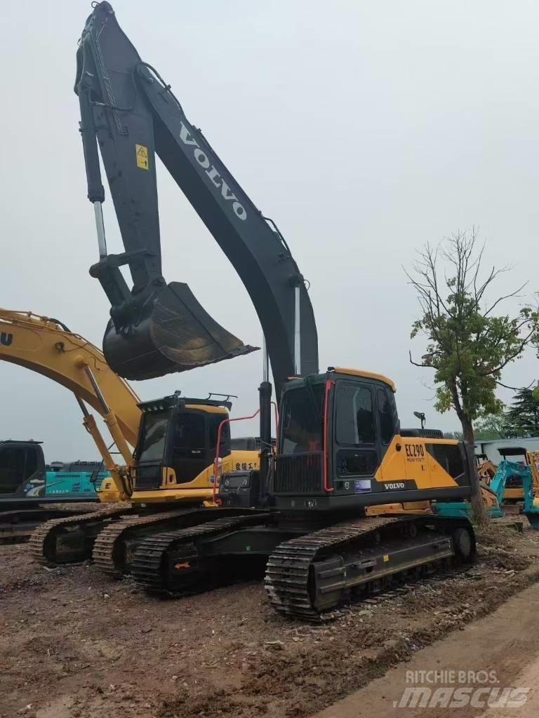 Volvo 290D Pelle sur chenilles