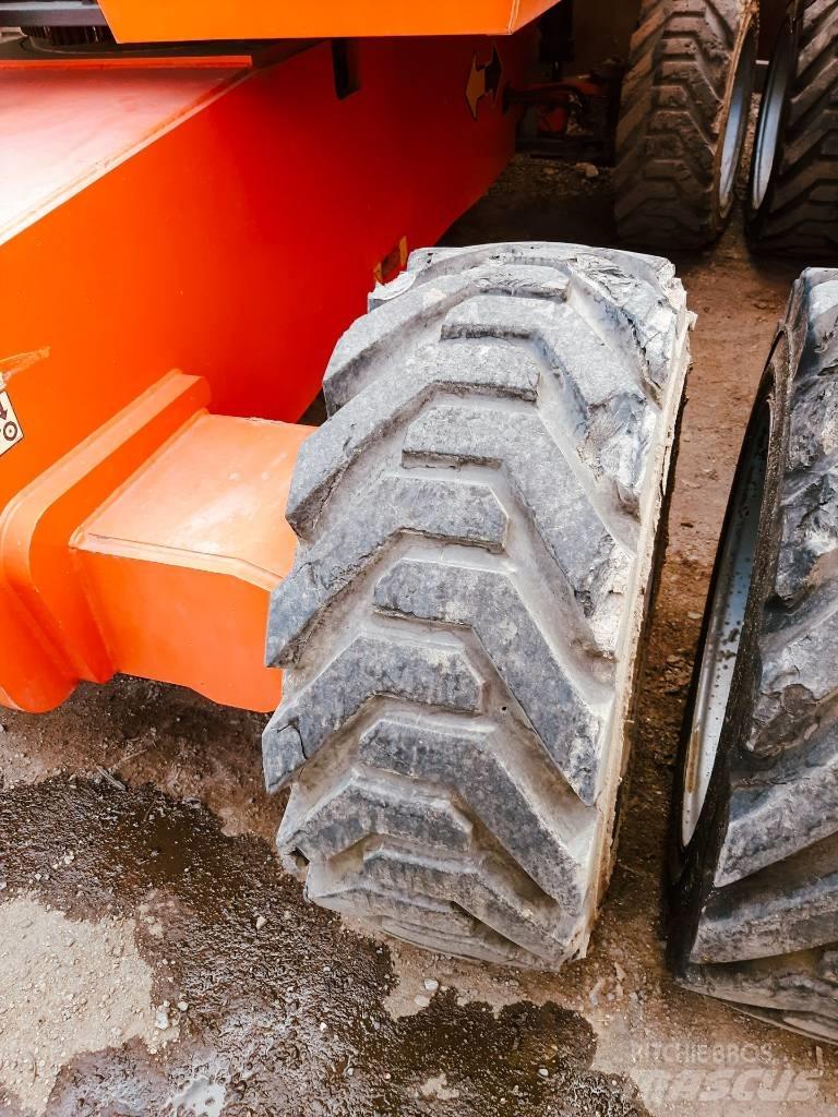 JLG 860 SJ Nacelles télescopiques