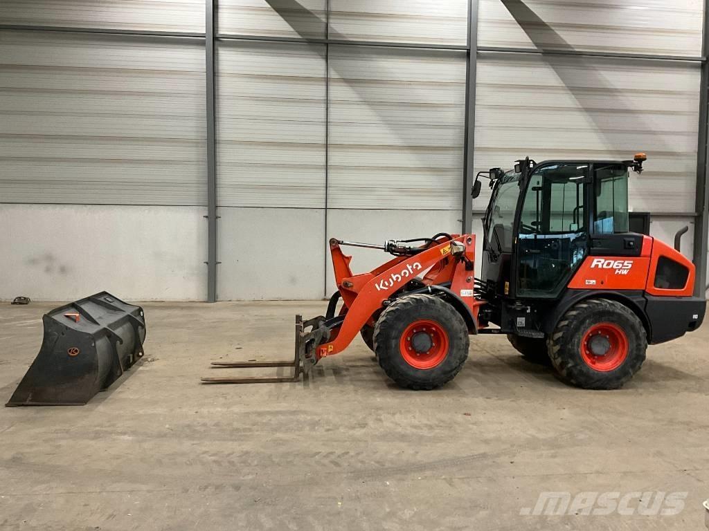 Kubota R 065 Chargeuse sur pneus
