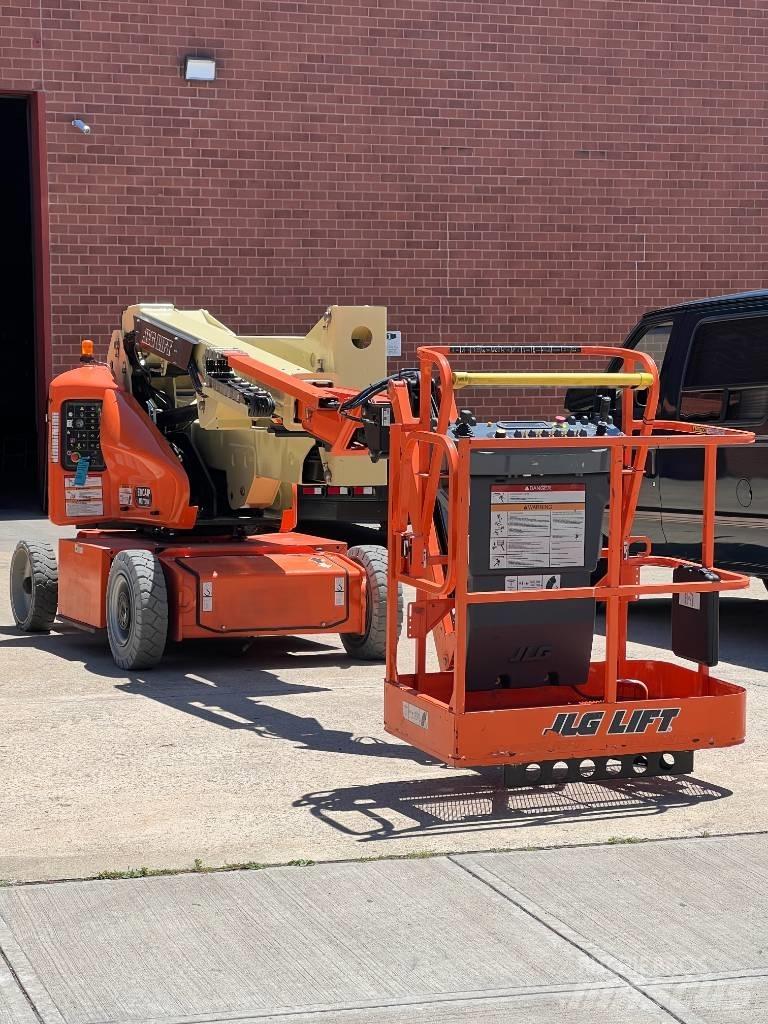 JLG E 400 AJPN Nacelles articulées
