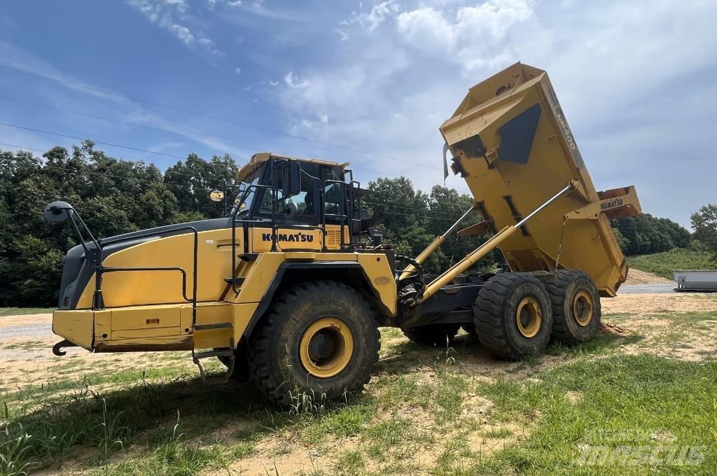 Komatsu HM 400 Tombereau articulé