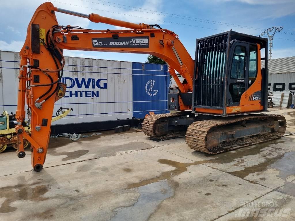 Doosan DX 140 LCR Pelle forestière