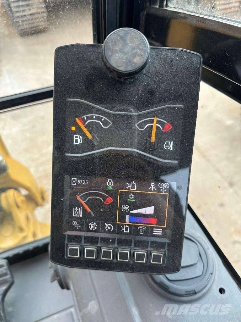 CAT 302 Mini pelle < 7t