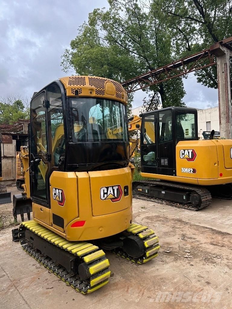 CAT 302 Mini pelle < 7t