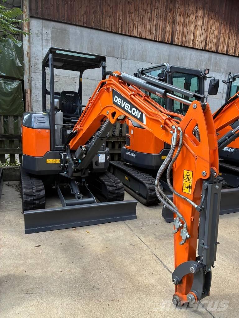 Develon DX 27 Z-7 Mini pelle < 7t