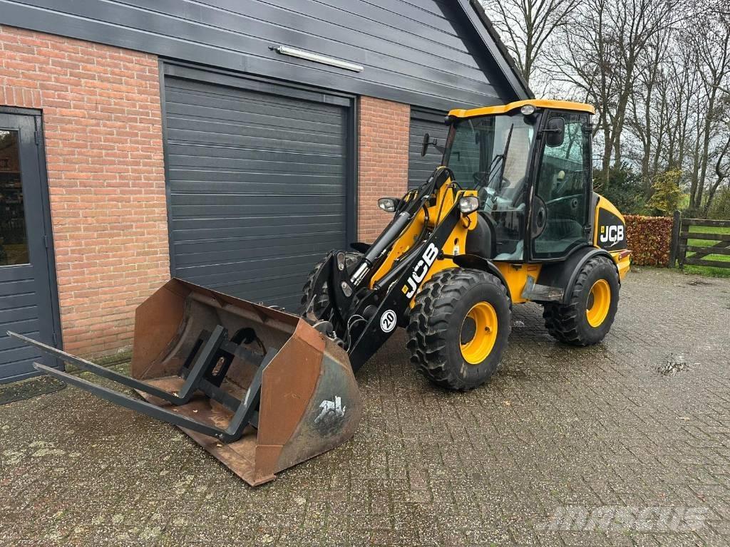 JCB 406 Chargeuse sur pneus